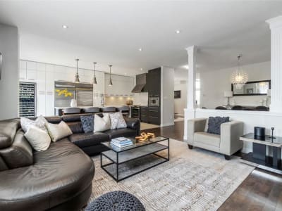 Luxury estate at 8 Pavel Place, Hamilton, ON — photo 11