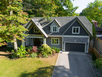 Luxury estate at 80 Oakes Drive, Mississauga, ON — photo 2