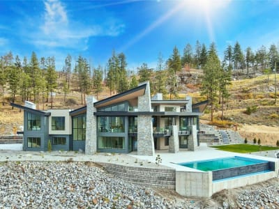 Luxury estate at 10533 Nighthawk Road, Lake Country — photo 2