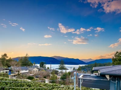 Luxury estate at West Vancouver, BC — photo 24