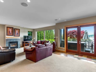 Luxury estate at Brentwood Bay, BC — photo 47
