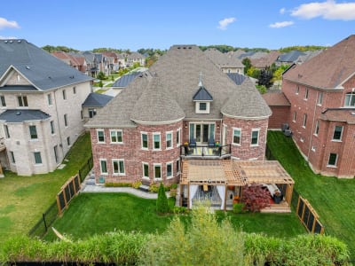 Luxury estate at 28 Chuck Ormsby Crescent, King City, ON — photo 15