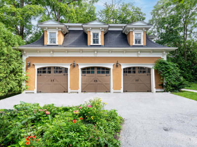Luxury estate at 103 Thomas Street, Milton, ON — photo 3