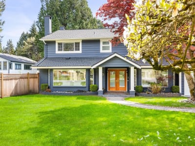 Luxury estate at 510 Newdale Place, West Vancouver, BC — photo 2