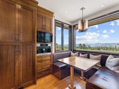 Luxury estate at 6487 Dixon Dam Road, North Okanagan, BC — photo 8