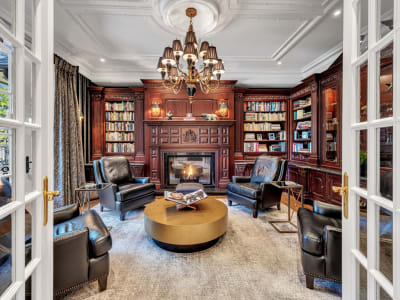 Luxury estate at 113 Maple Grove Drive, Oakville, ON — photo 4