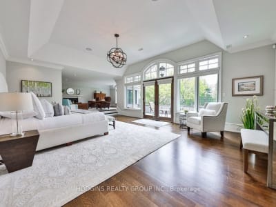 Luxury estate at 1372 Aldo Drive, Mississauga, ON — photo 8