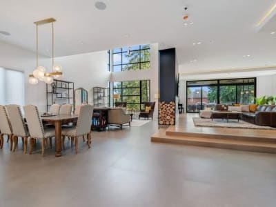 Luxury estate at 77 Risebrough Ave, Toronto — photo 3