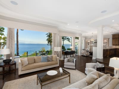 Luxury estate at South Surrey — photo 8