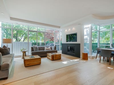 Luxury estate at 403 Beach Crescent, Vancouver, BC — photo 1