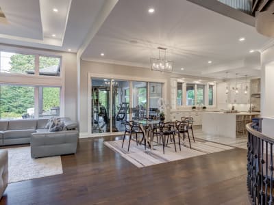 Luxury estate at 100 Seneca Drive, Hamilton, ON — photo 8
