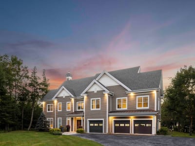 Luxury estate at 560 Chemin du Domaine, Saint-Denis-de-Brompton, QC — photo 2