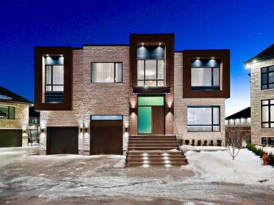Luxury estate at 373 Rue des Carmantines, Laval — photo 1