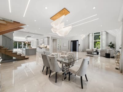 Luxury estate at 3168 Lakeshore Road West, Oakville, ON — photo 9