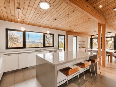 Luxury estate at 1970 Rue du Sommet-Trinité, St-Bruno-de-Montarville, QC — photo 16