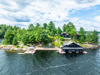 Luxury estate at 1 Onaway Island R21, Muskoka Lakes, ON — photo 11