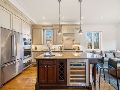 Luxury estate at 249 Bedford Park Avenue, Toronto, ON — photo 9