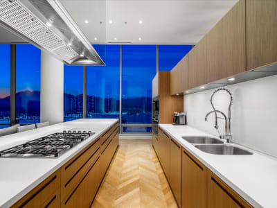 Luxury estate at PH2 1128 W. Georgia Street, Vancouver, BC — photo 14