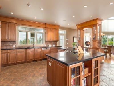 Luxury estate at 262060 Range Road 33, Rocky View, AB — photo 9
