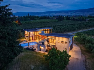 Luxury estate at 3194 Dunster Road, Kelowna, BC — photo 4