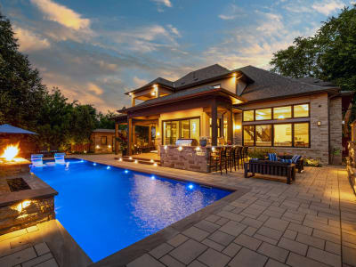 Luxury estate at 100 Seneca Drive, Hamilton, ON — photo 1