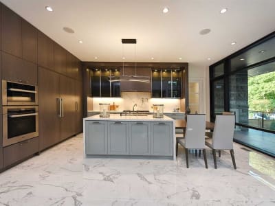 Luxury estate at 4042 Apple Valley Lane, Burlington — photo 9