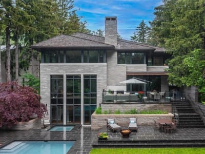 Luxury estate at 1538 Douglas Drive, Mississauga — photo 1