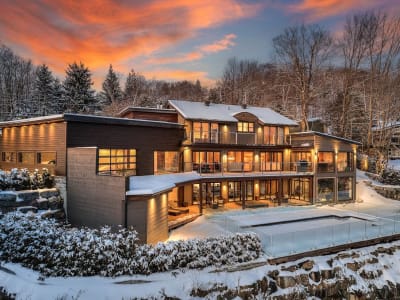 Luxury estate at 280 Rue de la Grande-Corniche, Sainte-Adele — photo 2