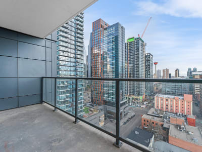 Luxury estate at 1010 6 Street Southwest unit 1202 — photo 38