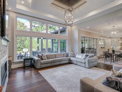 Luxury estate at 100 Seneca Drive, Hamilton, ON — photo 10
