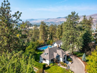 Luxury estate at 2202 26 Street, Vernon, BC — photo 31