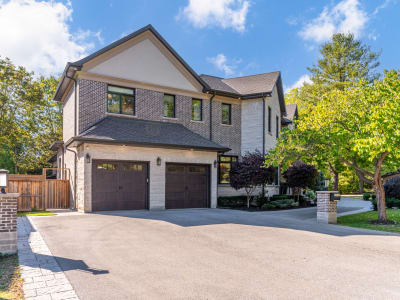 Luxury estate at 126 McGregor Crescent, Ancaster, ON — photo 3