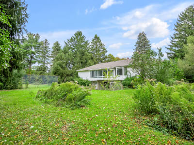 Luxury estate at 49 Thornwood Drive, Hamilton, ON — photo 19