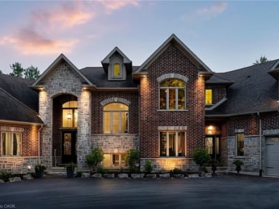 Luxury estate at 814 Binkley Road, Hamilton, ON — photo 5