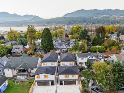 Luxury estate at 2717 Henry Street, Port Moody, BC — photo 25