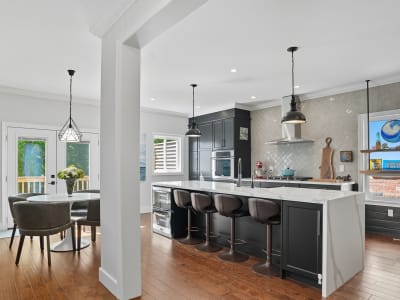 Luxury estate at 47 Livingstone Drive, Hamilton, ON — photo 4