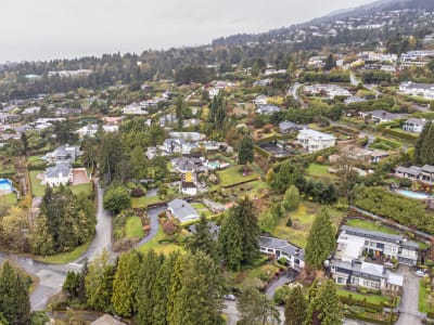 Luxury estate at 591 Southborough Dr, West Vancouver — photo 7