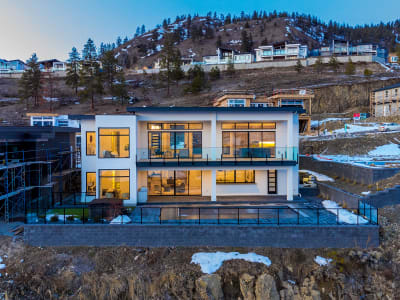 Luxury estate at 1439 Vineyard Drive, West Kelowna — photo 3