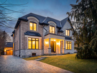 Luxury estate at 501 Avonwood Drive, Mississauga, ON — photo 2