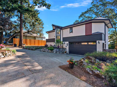 Luxury estate at 4101 Mariposa Heights, Victoria, BC — photo 1