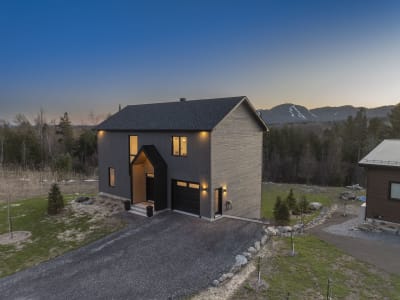 Luxury estate at 208 Rue du Héron, Orford, QC — photo 1