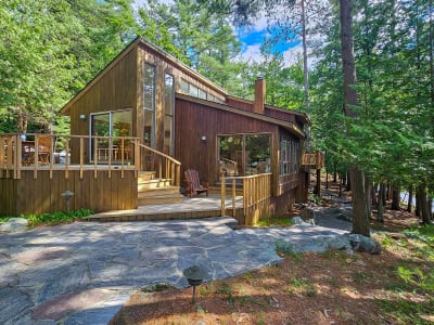 Luxury estate at Browning Island, Bracebridge, ON — photo 1