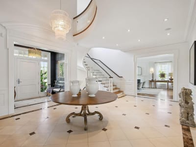 Luxury estate at 91 Fairfield Drive, King City, ON — photo 11