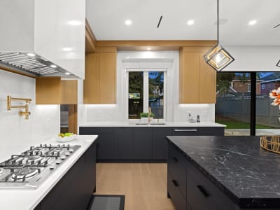 Luxury estate at 10258 128A Street, Surrey, BC — photo 9