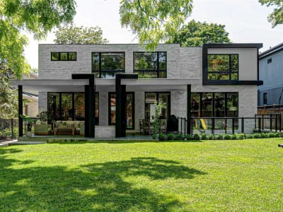 Luxury estate at 53 Royalavon Crescent, Toronto — photo 17