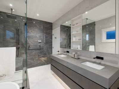Luxury estate at 838 East 14th Street, North Vancouver, BC — photo 8