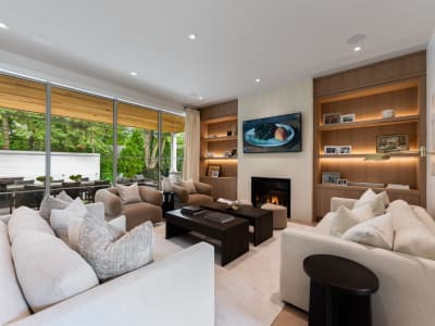 Luxury estate at 304 Pomona Avenue, Burlington, ON — photo 16