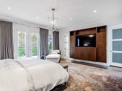 Luxury estate at 15 Vesta Drive, Toronto — photo 8