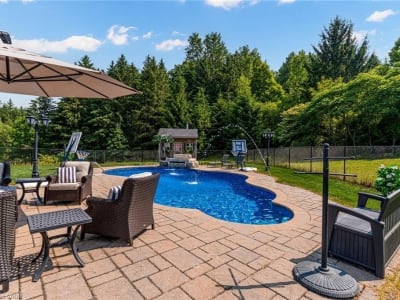 Luxury estate at 814 Binkley Road, Hamilton, ON — photo 13