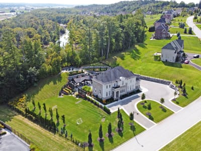 Luxury estate at 197 Nottingham Forest Road, Bradford West Gwillimbury, ON — photo 2